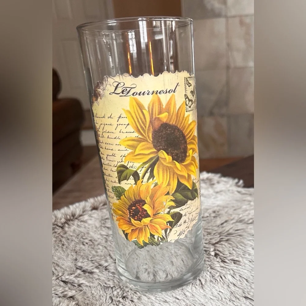Hand Crafted Sunflower Glass cylinder Vase